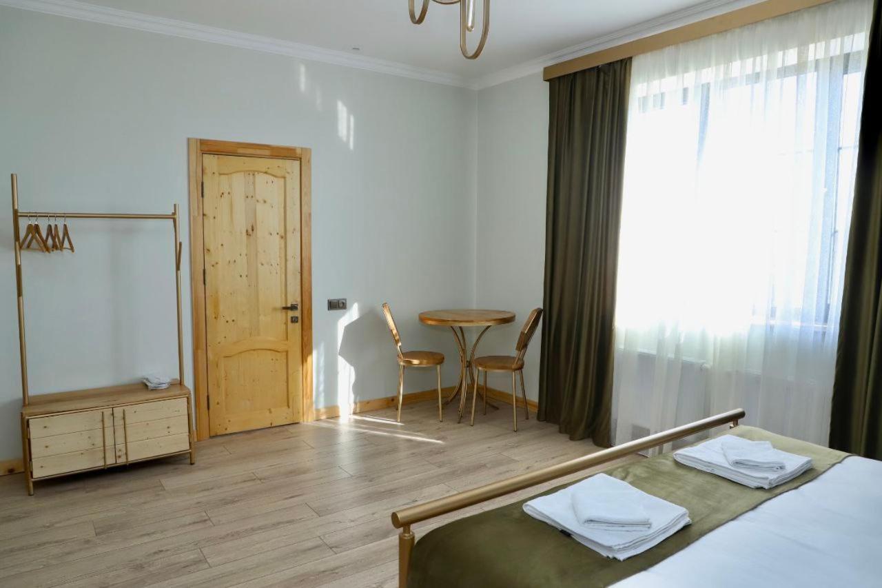 Sargsyan Eco House Aparthotel Sevan Bagian luar foto