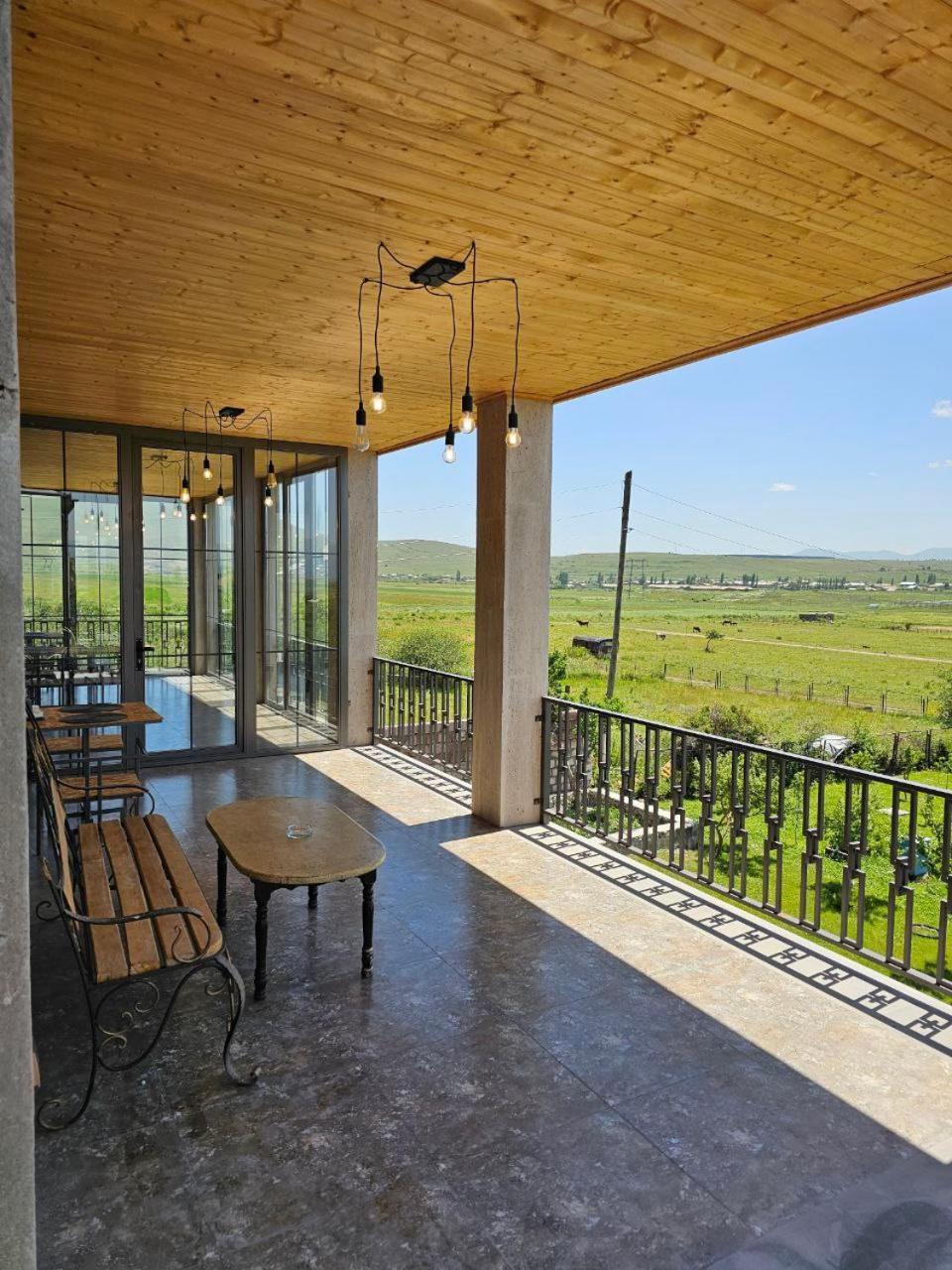 Sargsyan Eco House Aparthotel Sevan Bagian luar foto